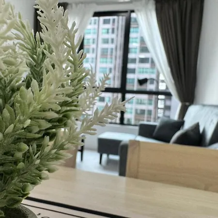 Cubic Botanical Suite Mid Valley By Hometaric Kuala Lumpur Exterior photo