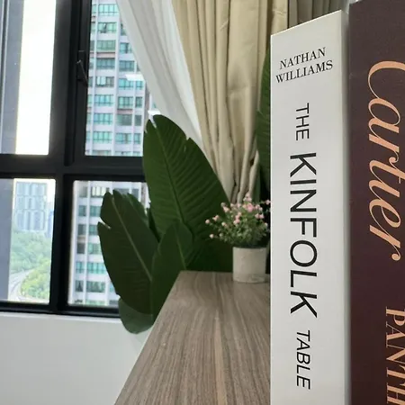 Cubic Botanical Suite Mid Valley By Hometaric Kuala Lumpur Room photo