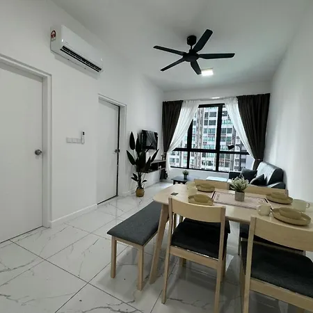 Cubic Botanical Suite Mid Valley By Hometaric Kuala Lumpur Room photo