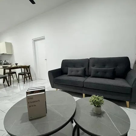 Cubic Botanical Suite Mid Valley By Hometaric Kuala Lumpur Room photo