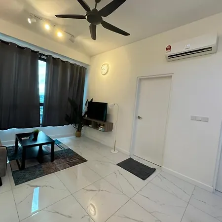 Cubic Botanical Suite Mid Valley By Hometaric Kuala Lumpur Room photo