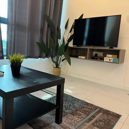 Cubic Botanical Suite Mid Valley By Hometaric Kuala Lumpur Room photo