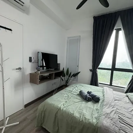 Cubic Botanical Suite Mid Valley By Hometaric Kuala Lumpur Room photo
