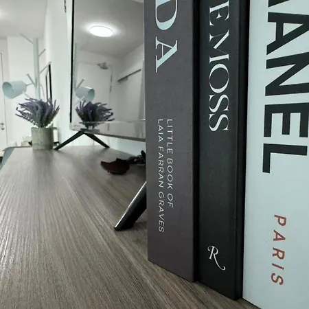 Cubic Botanical Suite Mid Valley By Hometaric Kuala Lumpur Room photo