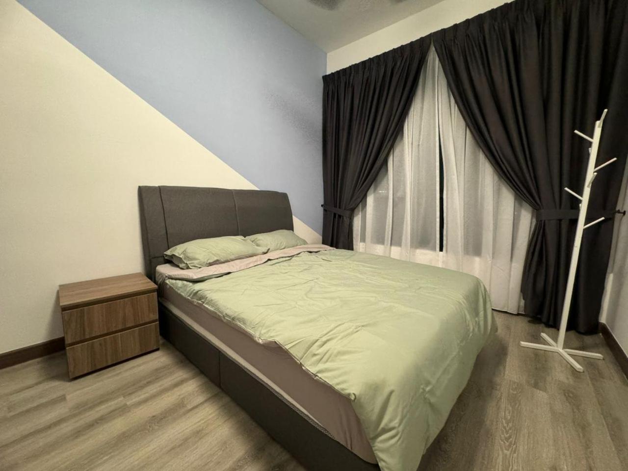 Apartment Cubic Botanical Mid Valley By Hometaric *