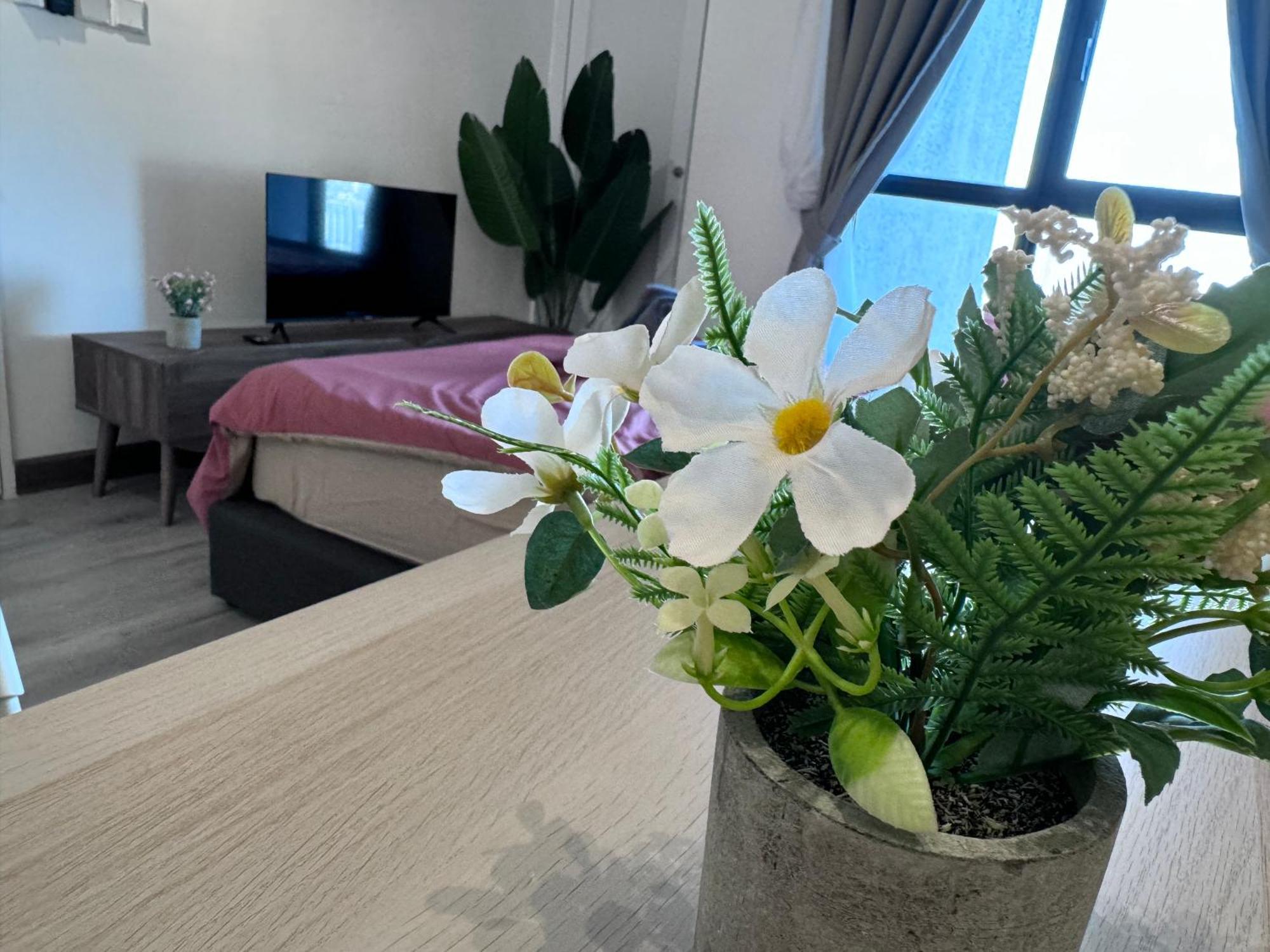 Apartment Cubic Botanical Mid Valley By Hometaric *